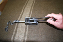 Load image into Gallery viewer, Dog Proof Coon Trap Setters
